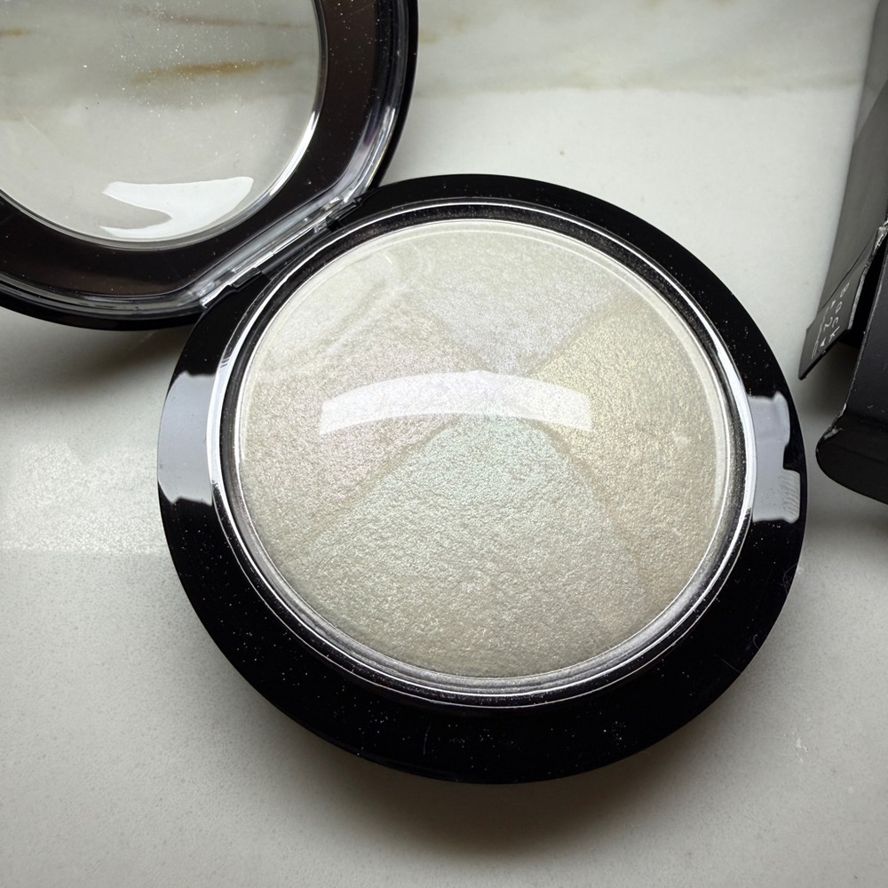 MAC COSMETICS BARELY DRESSED SKIN FINISH
